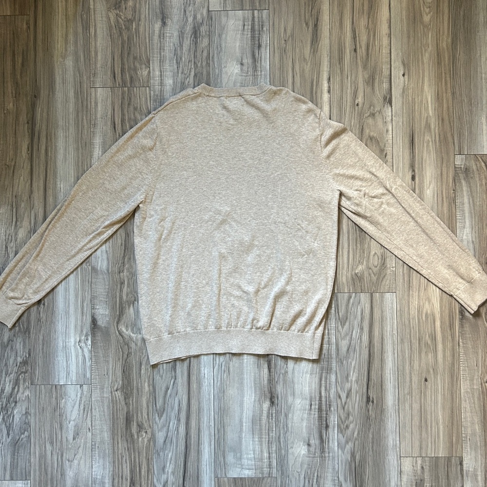 H&M Sweater - Picture 3 of 4